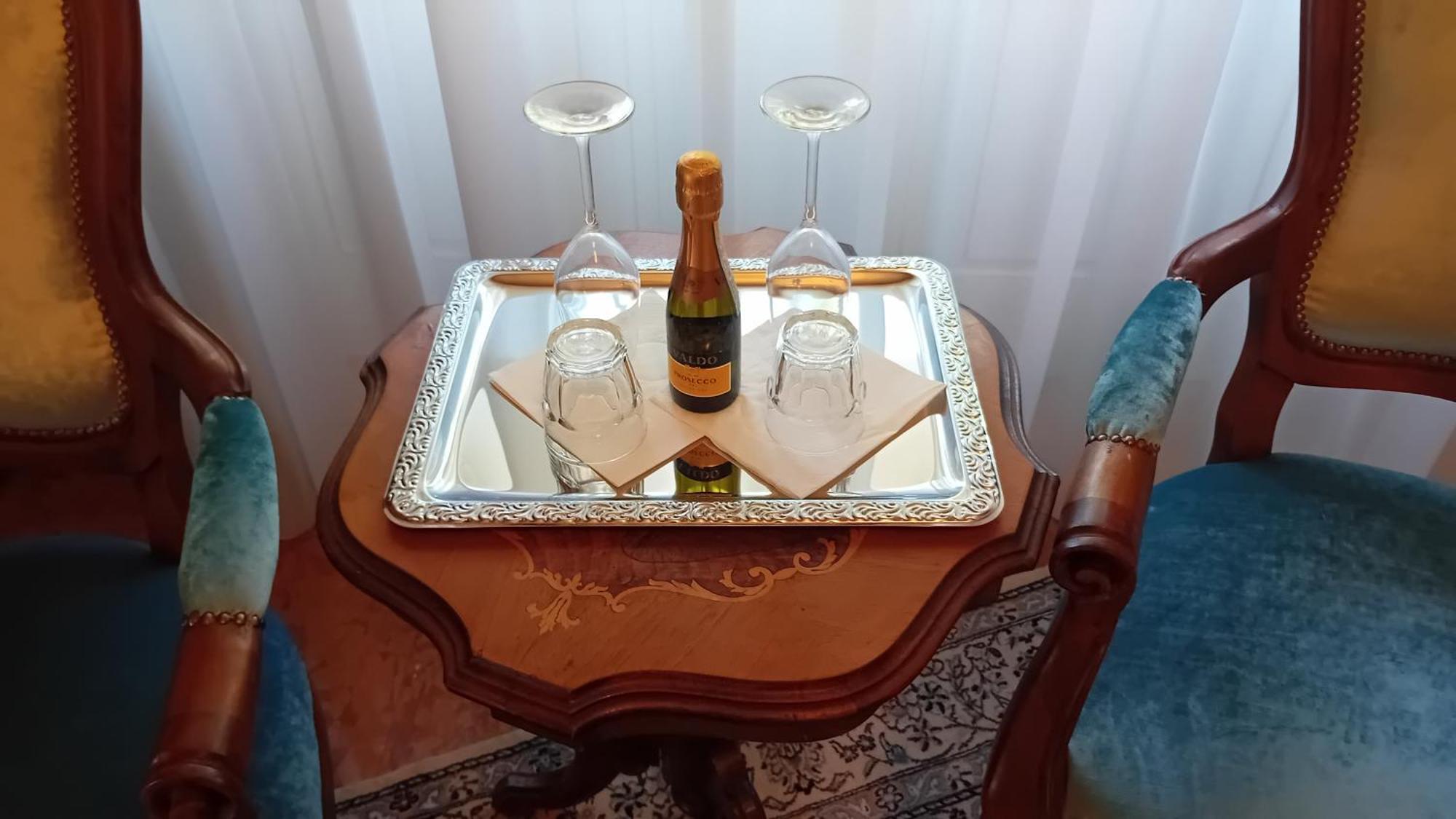 Nobili Libardi - Villa Basevi Verona Ruang foto